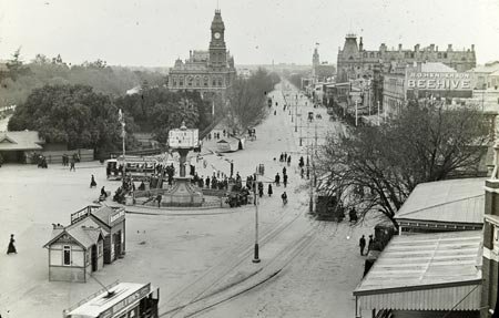 Pall Mall Bendigo looking north from fountain sometime 1890-1901